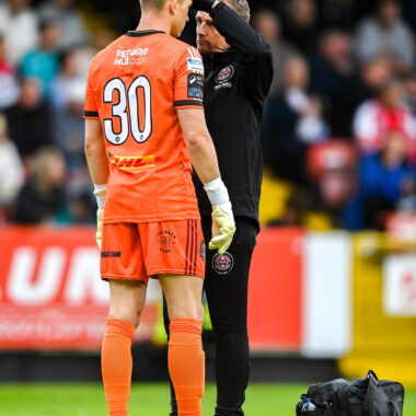 4 July 2025; Bohemians physiotherapist Danny Miller attends to goalkeeper Kacper Chorazka during the SSE Airtricity Men's Premier Division match between St Patrick's Athletic and Bohemians at Richmond Park in Dublin. Photo by Stephen McCarthy/Sportsfile